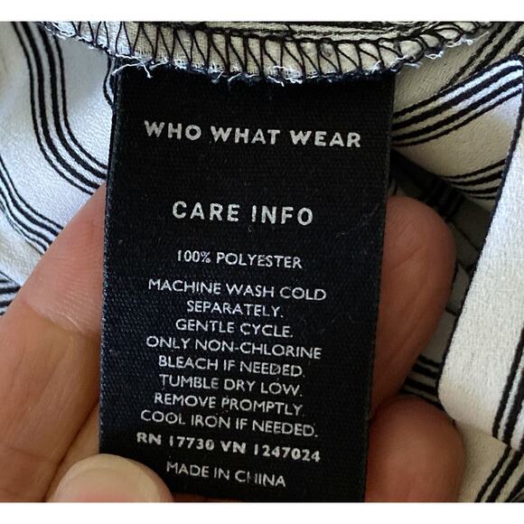 WHO WHAT WEAR Womens Size Medium Long Sleeve Striped Button Up Collared Shirt - Picture 9 of 9